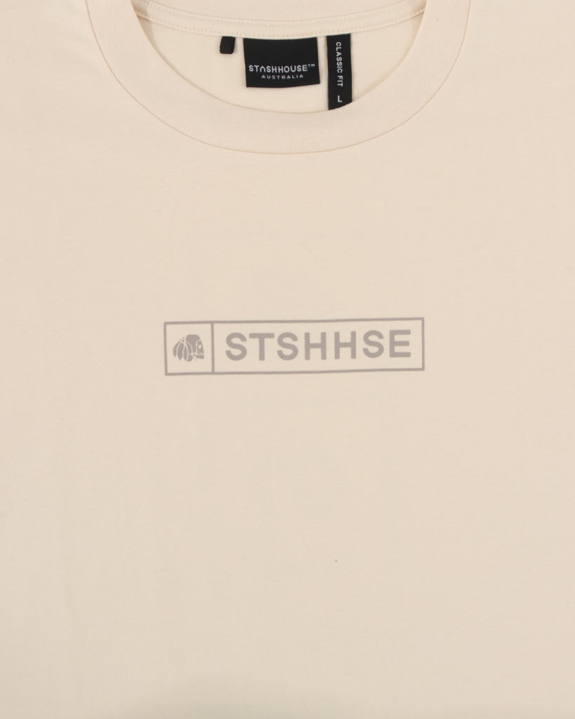 "COURT" BUTTER CLASSIC FIT TEE